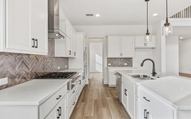 2908 Wallis Drive, Melissa, TX 75454, 5 Habitaciones Habitaciones , ,5 BañosBaños,Residential,En Venta,2908 Wallis Drive,0,21192452