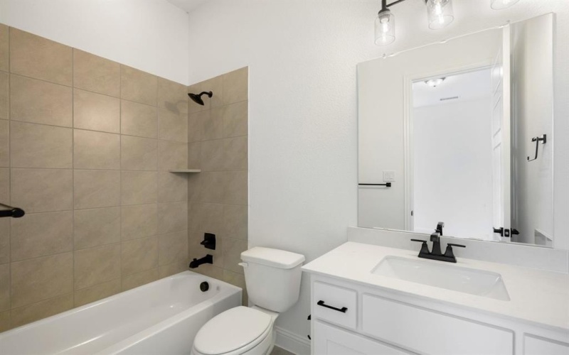 3015 Wallis Drive, Melissa, TX 75454, 5 Habitaciones Habitaciones , ,5 BañosBaños,Residential,En Venta,3015 Wallis Drive,0,21192470