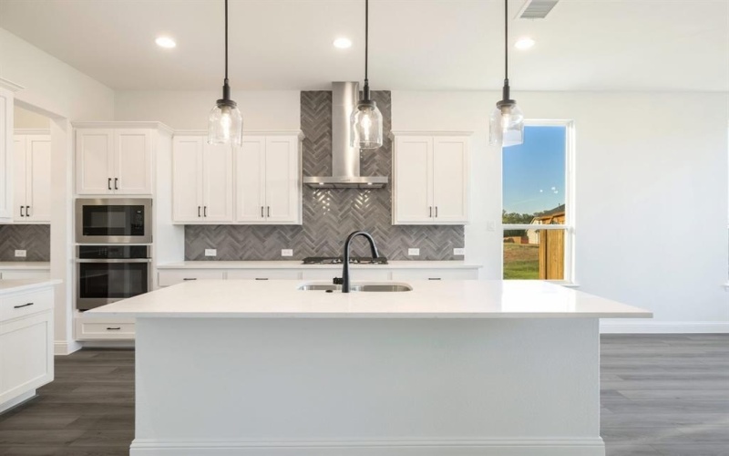 3015 Wallis Drive, Melissa, TX 75454, 5 Habitaciones Habitaciones , ,5 BañosBaños,Residential,En Venta,3015 Wallis Drive,0,21192470