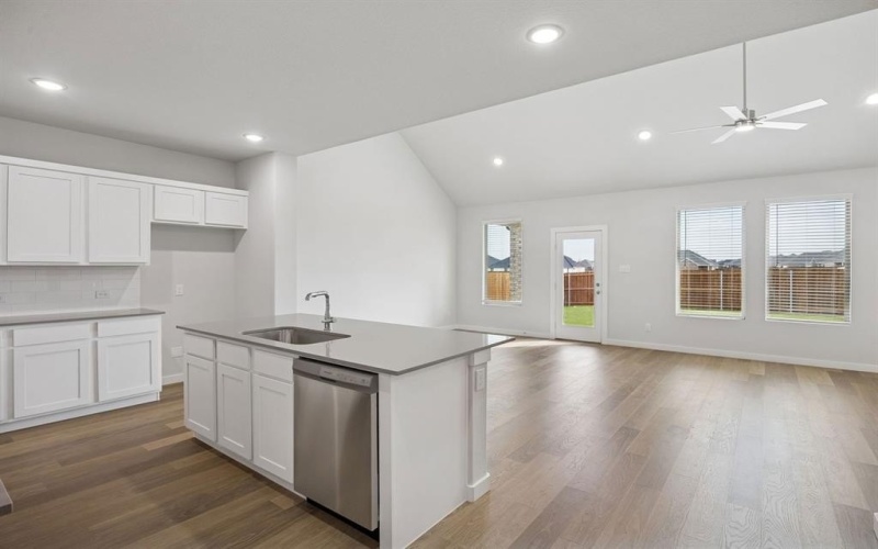 464 Hundred Acre Drive, Waxahachie, TX 75165, 5 Bedrooms Bedrooms, ,5 BathroomsBathrooms,Residential,For Sale,464 Hundred Acre Drive,0,21192493