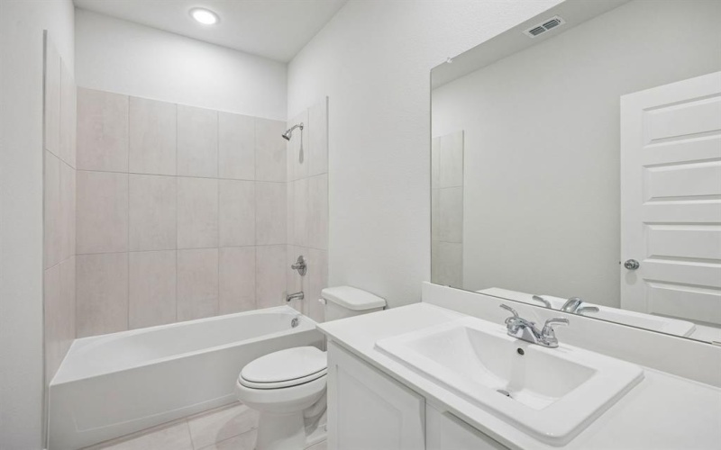 464 Hundred Acre Drive, Waxahachie, TX 75165, 5 Bedrooms Bedrooms, ,5 BathroomsBathrooms,Residential,For Sale,464 Hundred Acre Drive,0,21192493