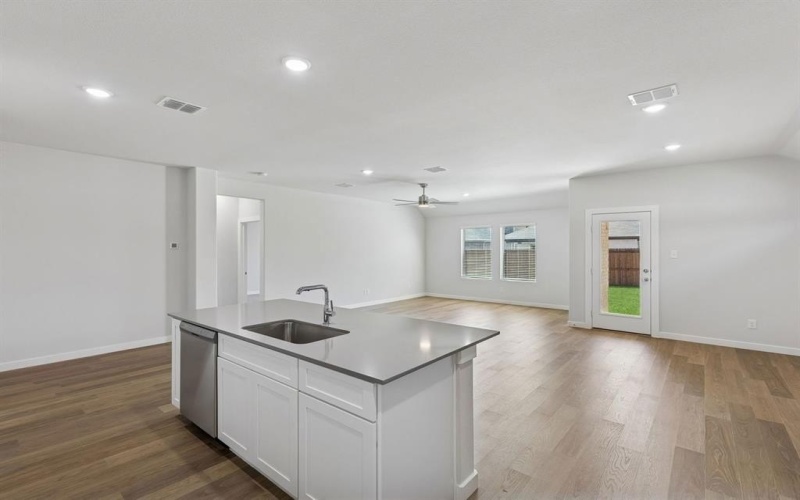 671 Sierra Ridge, Lavon, TX 75166, 3 Bedrooms Bedrooms, ,2 BathroomsBathrooms,Residential,For Sale,671 Sierra Ridge,0,21192593