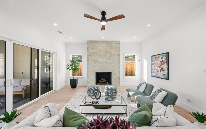 4426 Bonham Street, Dallas, TX 75229, 5 Habitaciones Habitaciones , ,6 BañosBaños,Residential,En Venta,4426 Bonham Street,0,21192825