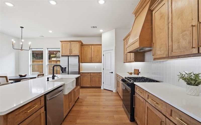 2315 Colony Court, Dallas, TX 75235, 4 Bedrooms Bedrooms, ,3 BathroomsBathrooms,Residential,For Sale,2315 Colony Court,0,21192834