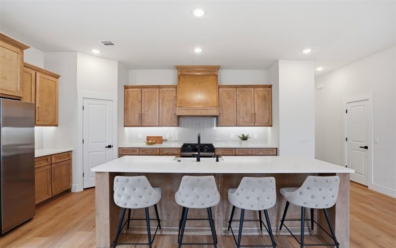 2315 Colony Court, Dallas, TX 75235, 4 Bedrooms Bedrooms, ,3 BathroomsBathrooms,Residential,For Sale,2315 Colony Court,0,21192834