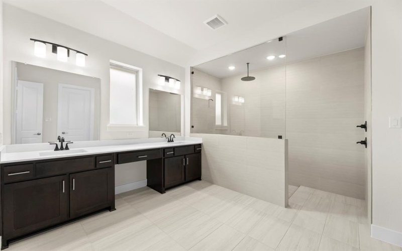 4124 Seminole Street, McKinney, TX 75071, 4 Habitaciones Habitaciones , ,3 BañosBaños,Residential,En Venta,4124 Seminole Street,0,21193254