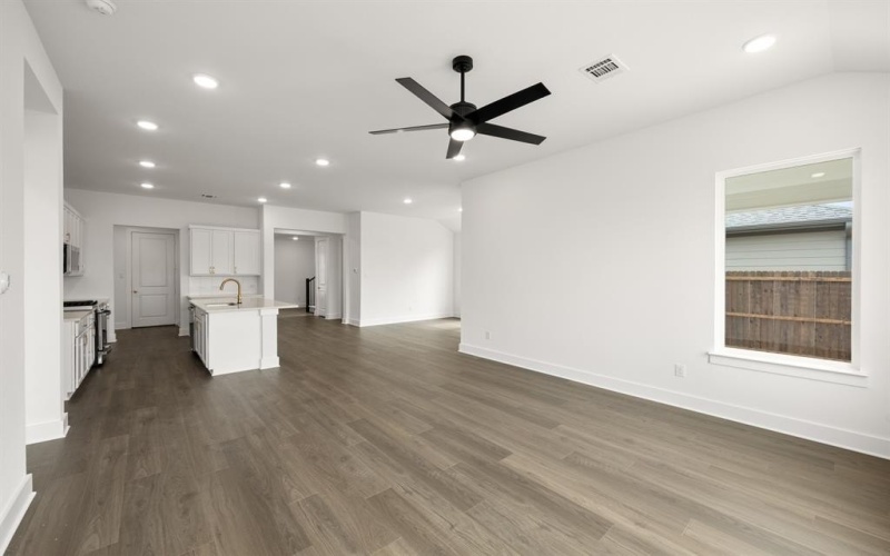 1725 Nesting Robin Lane, Denton, TX 76249, 4 Habitaciones Habitaciones , ,2 BañosBaños,Residential,En Venta,1725 Nesting Robin Lane,0,21193259