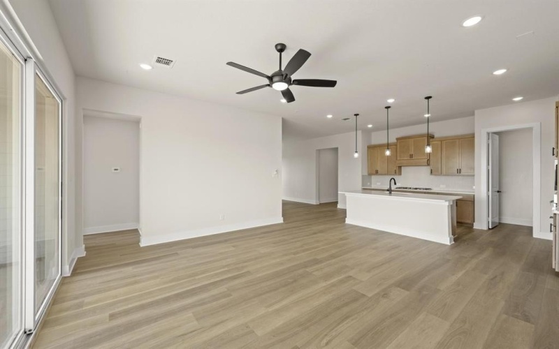 11757 Edgewood Drive, Justin, TX 76247, 3 Habitaciones Habitaciones , ,2 BañosBaños,Residential,En Venta,11757 Edgewood Drive,0,21193281