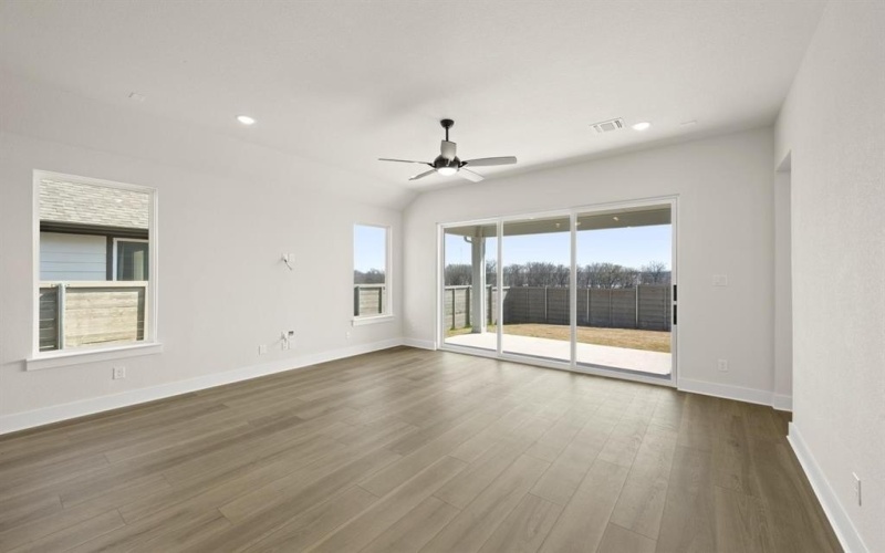 11757 Edgewood Drive, Justin, TX 76247, 3 Habitaciones Habitaciones , ,2 BañosBaños,Residential,En Venta,11757 Edgewood Drive,0,21193281