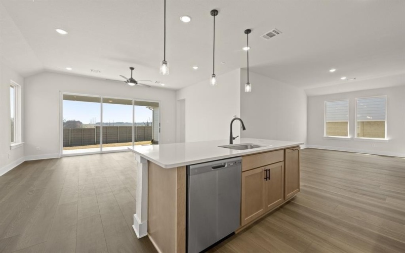 11757 Edgewood Drive, Justin, TX 76247, 3 Habitaciones Habitaciones , ,2 BañosBaños,Residential,En Venta,11757 Edgewood Drive,0,21193281