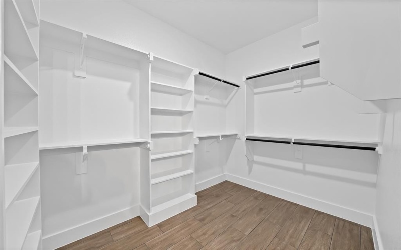 5104 Waterbury Court, Granbury, TX 76048, 4 Bedrooms Bedrooms, ,2 BathroomsBathrooms,Residential,For Sale,5104 Waterbury Court,0,21193319