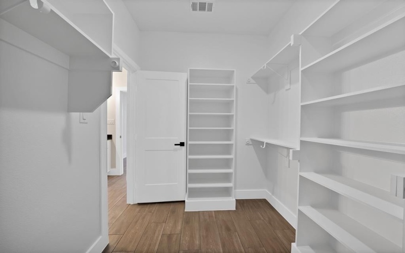 5104 Waterbury Court, Granbury, TX 76048, 4 Bedrooms Bedrooms, ,2 BathroomsBathrooms,Residential,For Sale,5104 Waterbury Court,0,21193319