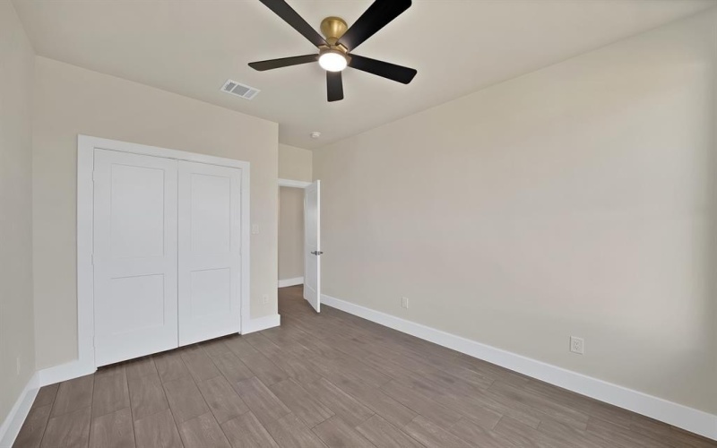 5104 Waterbury Court, Granbury, TX 76048, 4 Bedrooms Bedrooms, ,2 BathroomsBathrooms,Residential,For Sale,5104 Waterbury Court,0,21193319