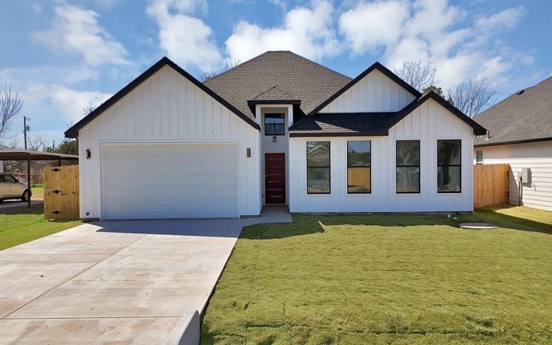 5104 Waterbury Court, Granbury, TX 76048, 4 Bedrooms Bedrooms, ,2 BathroomsBathrooms,Residential,For Sale,5104 Waterbury Court,0,21193319