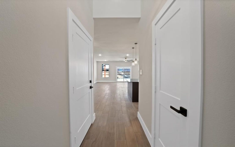 5104 Waterbury Court, Granbury, TX 76048, 4 Bedrooms Bedrooms, ,2 BathroomsBathrooms,Residential,For Sale,5104 Waterbury Court,0,21193319