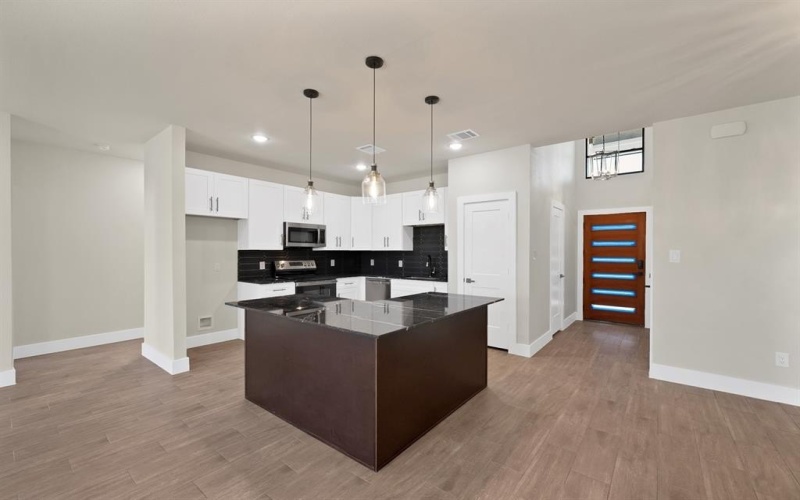 5104 Waterbury Court, Granbury, TX 76048, 4 Bedrooms Bedrooms, ,2 BathroomsBathrooms,Residential,For Sale,5104 Waterbury Court,0,21193319