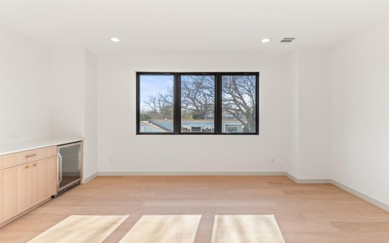 8931 San Fernando Way, Dallas, TX 75218, 4 Habitaciones Habitaciones , ,5 BañosBaños,Residential,En Venta,8931 San Fernando Way,0,21193395