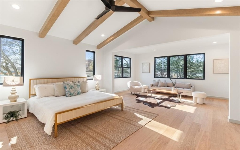 8931 San Fernando Way, Dallas, TX 75218, 4 Habitaciones Habitaciones , ,5 BañosBaños,Residential,En Venta,8931 San Fernando Way,0,21193395