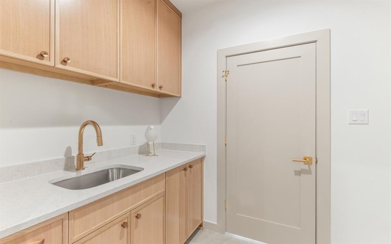 8931 San Fernando Way, Dallas, TX 75218, 4 Habitaciones Habitaciones , ,5 BañosBaños,Residential,En Venta,8931 San Fernando Way,0,21193395