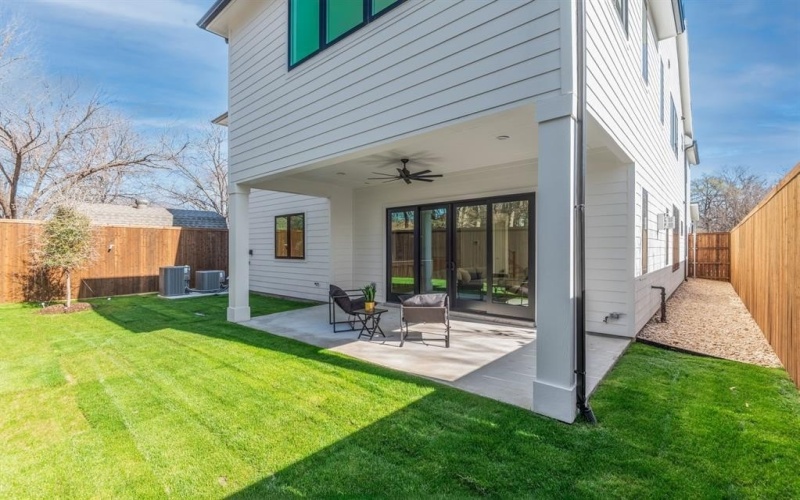 8931 San Fernando Way, Dallas, TX 75218, 4 Habitaciones Habitaciones , ,5 BañosBaños,Residential,En Venta,8931 San Fernando Way,0,21193395