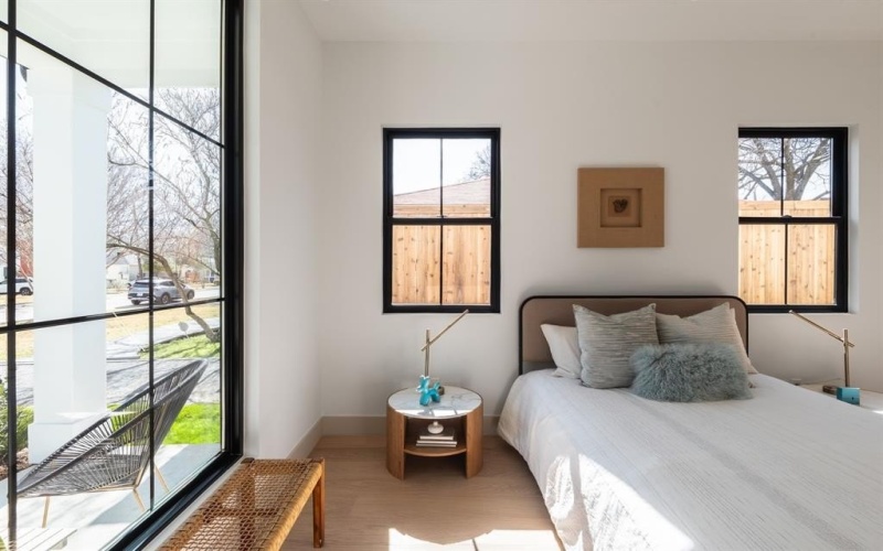 8931 San Fernando Way, Dallas, TX 75218, 4 Habitaciones Habitaciones , ,5 BañosBaños,Residential,En Venta,8931 San Fernando Way,0,21193395