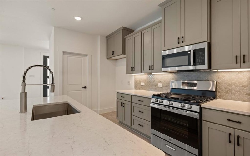 4513 Lamplights Drive, Prosper, TX 75078, 3 Bedrooms Bedrooms, ,2 BathroomsBathrooms,Residential,For Sale,4513 Lamplights Drive,0,21193439