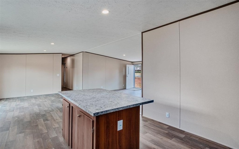 210 S Cloverleaf Drive, Haughton, LA 71037, 5 Bedrooms Bedrooms, ,3 BathroomsBathrooms,Residential,For Sale,210 S Cloverleaf Drive,0,21193494