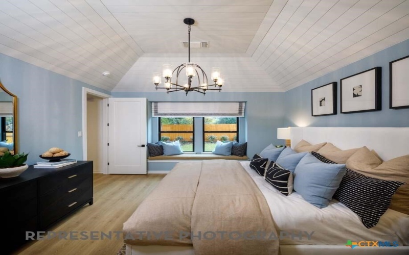 9612 Golden Lion Drive, Austin, TX 78744, 4 Bedrooms Bedrooms, ,5 BathroomsBathrooms,Residential,For Sale,9612 Golden Lion Drive,0,605634