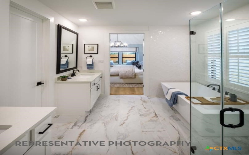 9612 Golden Lion Drive, Austin, TX 78744, 4 Bedrooms Bedrooms, ,5 BathroomsBathrooms,Residential,For Sale,9612 Golden Lion Drive,0,605634