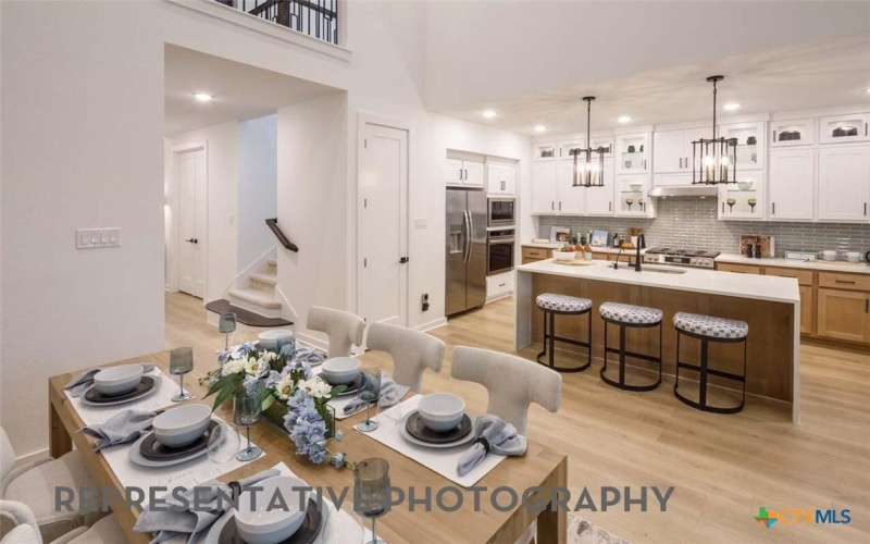 9612 Golden Lion Drive, Austin, TX 78744, 4 Bedrooms Bedrooms, ,5 BathroomsBathrooms,Residential,For Sale,9612 Golden Lion Drive,0,605634