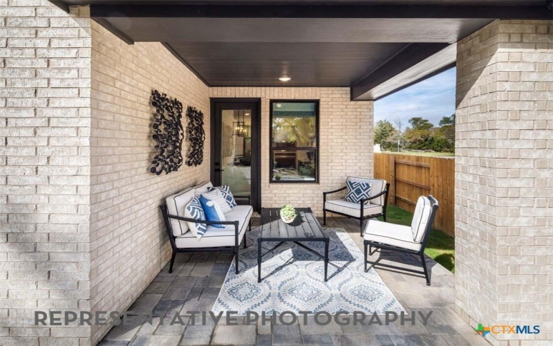 9612 Golden Lion Drive, Austin, TX 78744, 4 Bedrooms Bedrooms, ,5 BathroomsBathrooms,Residential,For Sale,9612 Golden Lion Drive,0,605634