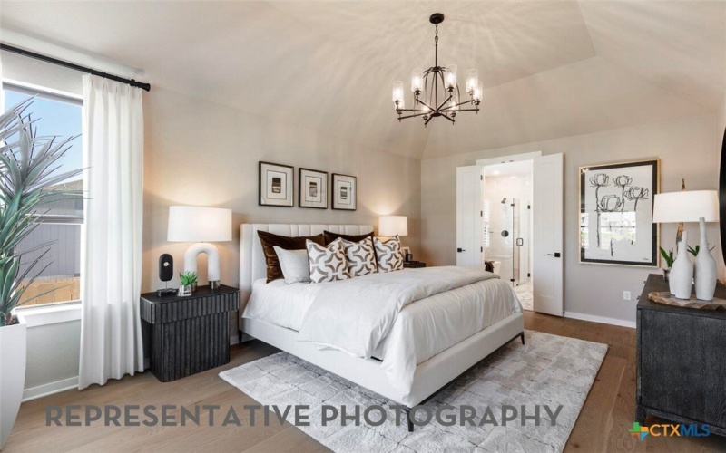 9305 Breeze Hill Drive, Austin, TX 78744, 4 Habitaciones Habitaciones , ,5 BañosBaños,Residential,En Venta,9305 Breeze Hill Drive,0,605644