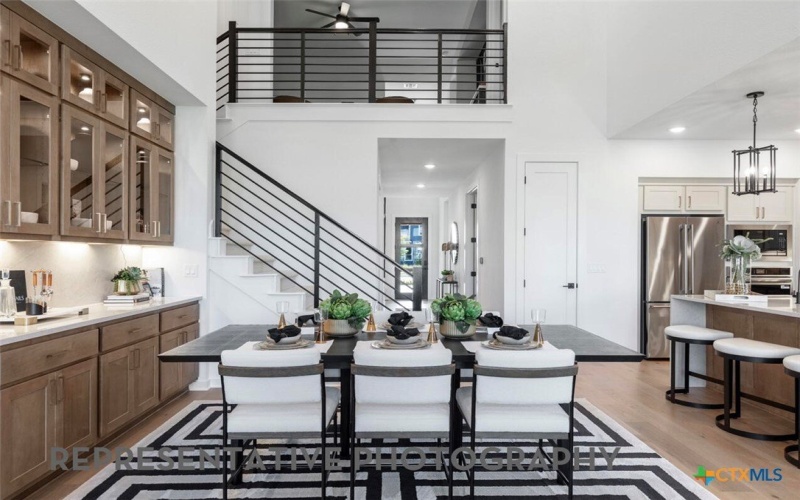 9305 Breeze Hill Drive, Austin, TX 78744, 4 Habitaciones Habitaciones , ,5 BañosBaños,Residential,En Venta,9305 Breeze Hill Drive,0,605644