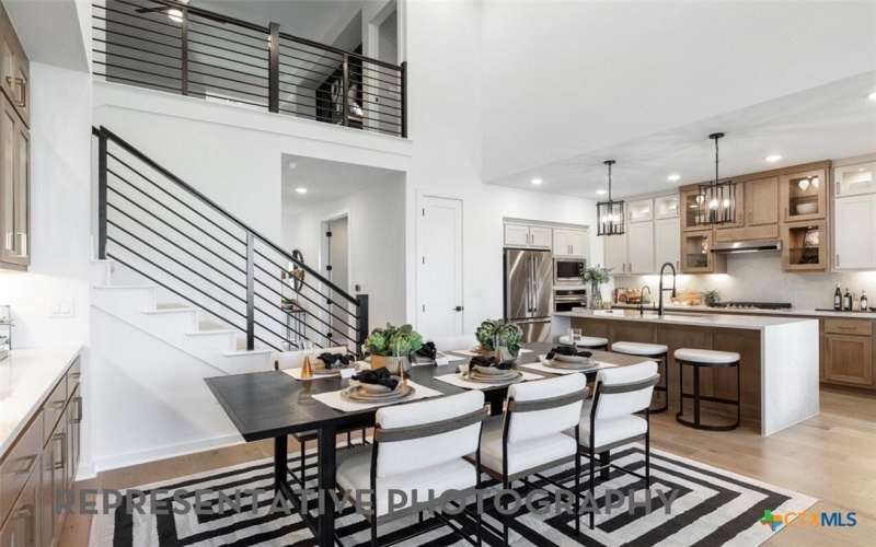 9305 Breeze Hill Drive, Austin, TX 78744, 4 Habitaciones Habitaciones , ,5 BañosBaños,Residential,En Venta,9305 Breeze Hill Drive,0,605644