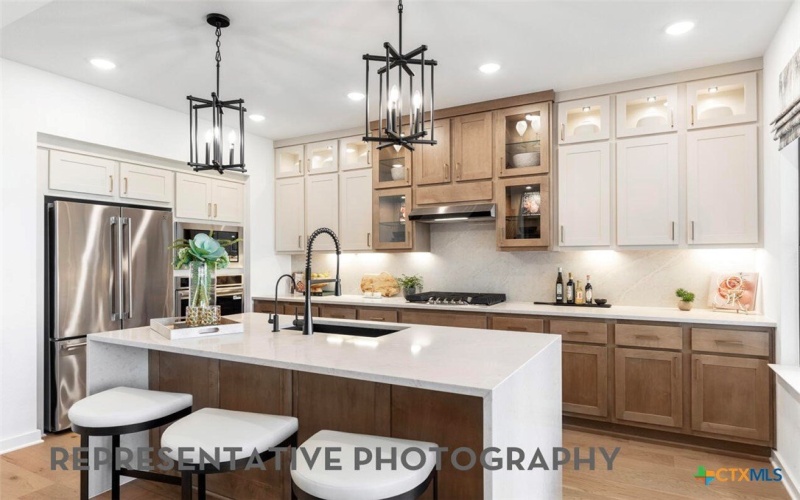 9305 Breeze Hill Drive, Austin, TX 78744, 4 Habitaciones Habitaciones , ,5 BañosBaños,Residential,En Venta,9305 Breeze Hill Drive,0,605644