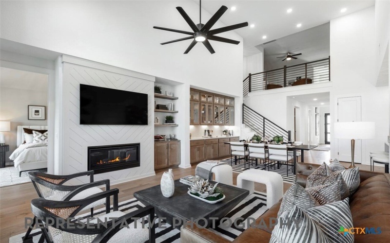 9305 Breeze Hill Drive, Austin, TX 78744, 4 Habitaciones Habitaciones , ,5 BañosBaños,Residential,En Venta,9305 Breeze Hill Drive,0,605644