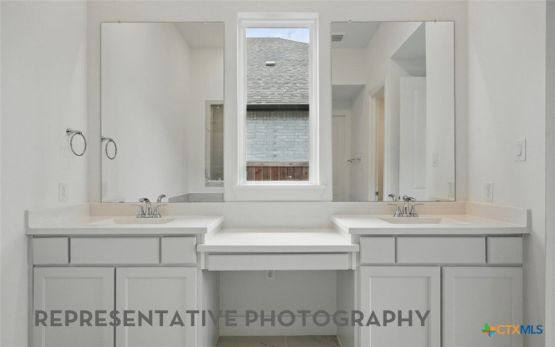 174 Stock Pond Trail, Kyle, TX 78640, 4 Habitaciones Habitaciones , ,3 BañosBaños,Residential,En Venta,174 Stock Pond Trail,0,605692