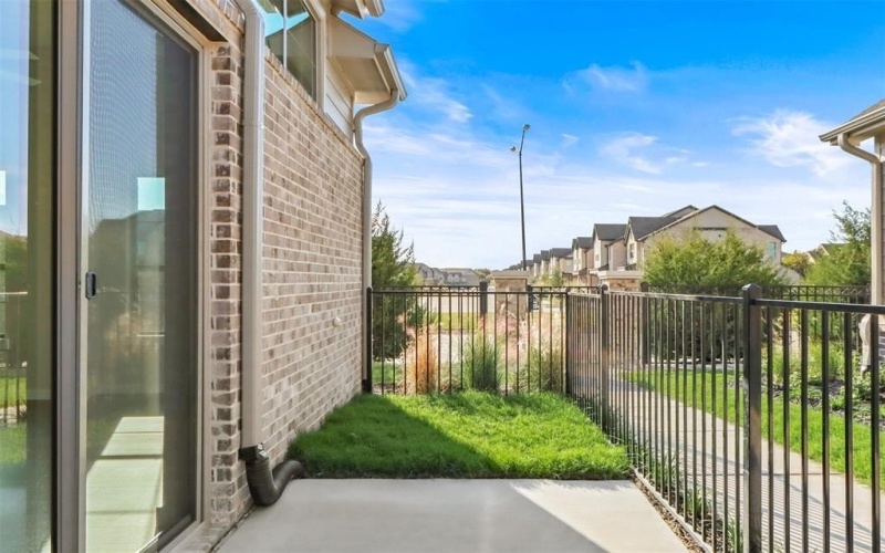 2619 St Helena Lane, Grand Prairie, TX 75054, 2 Habitaciones Habitaciones , ,2 BañosBaños,Residential,En Venta,2619 St Helena Lane,0,20667631