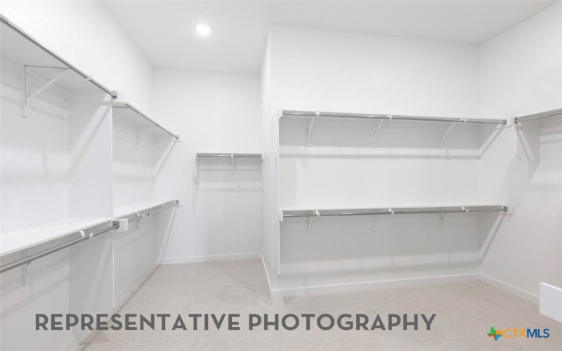 511 Tricia Court, Liberty Hill, TX 78642, 4 Habitaciones Habitaciones , ,5 BañosBaños,Residential,En Venta,511 Tricia Court,0,605776