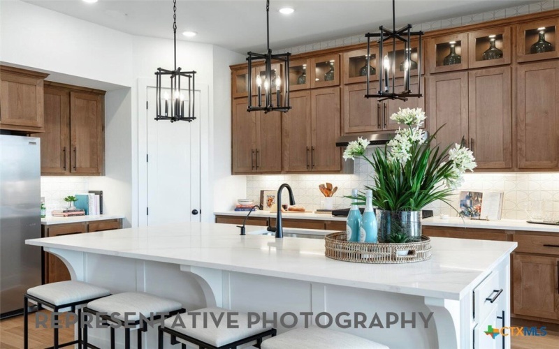 129 Las Posas Drive, Liberty Hill, TX 78642, 4 Habitaciones Habitaciones , ,5 BañosBaños,Residential,En Venta,129 Las Posas Drive,0,605777