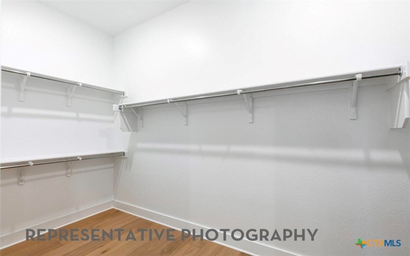 200 Borrego Bend, Liberty Hill, TX 78642, 4 Bedrooms Bedrooms, ,5 BathroomsBathrooms,Residential,For Sale,200 Borrego Bend,0,605781