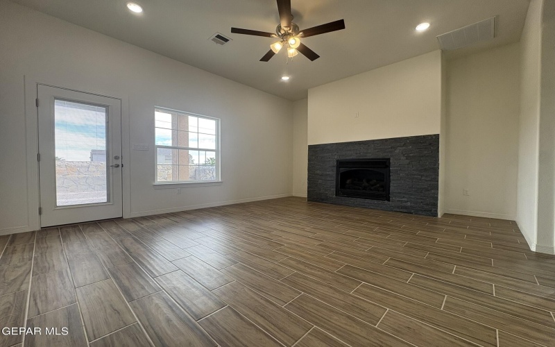 1488 DUNLIN Place, El Paso, TX 79928, 3 Bedrooms Bedrooms, ,2 BathroomsBathrooms,Residential,For Sale,1488 DUNLIN Place,0,939072