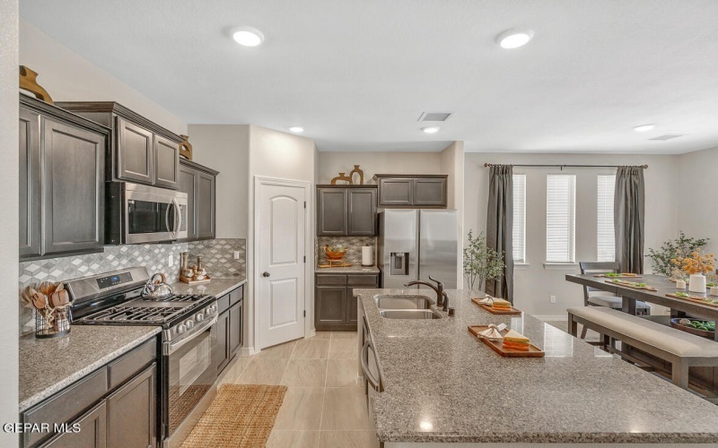 3853 Belief Lane, El Paso, TX 79928, 4 Bedrooms Bedrooms, ,2 BathroomsBathrooms,Residential,For Sale,3853 Belief Lane,0,939080