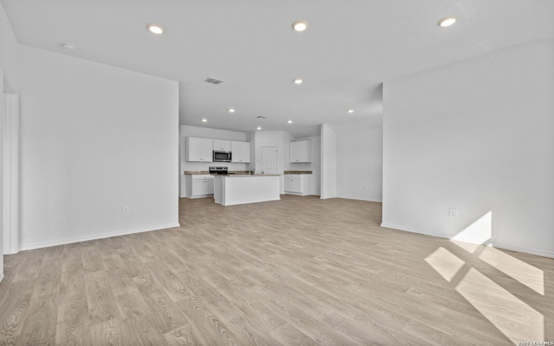 333 Cottonmouth, Seguin, TX 78155, 4 Habitaciones Habitaciones , ,2 BañosBaños,Residential,En Venta,333 Cottonmouth,0,1944666