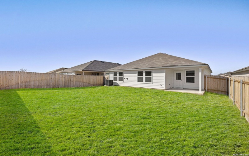 333 Cottonmouth, Seguin, TX 78155, 4 Habitaciones Habitaciones , ,2 BañosBaños,Residential,En Venta,333 Cottonmouth,0,1944666