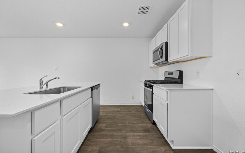 5907 Cinnabar Corner, San Antonio, TX 78222, 2 Habitaciones Habitaciones , ,2 BañosBaños,Residential,En Venta,5907 Cinnabar Corner,0,1944783