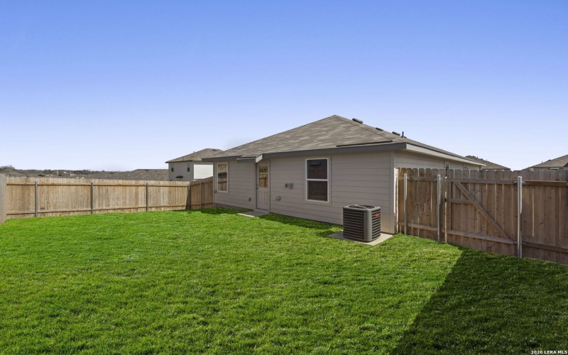 328 Cottonmouth, Seguin, TX 78155, 4 Habitaciones Habitaciones , ,2 BañosBaños,Residential,En Venta,328 Cottonmouth,0,1944804