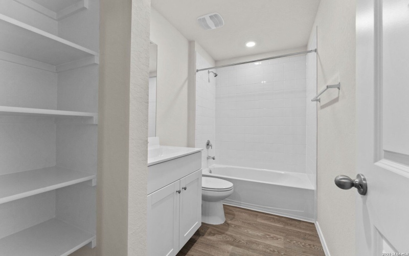 1113 Argonne, Seguin, TX 78155, 4 Habitaciones Habitaciones , ,2 BañosBaños,Residential,En Venta,1113 Argonne,0,1944314