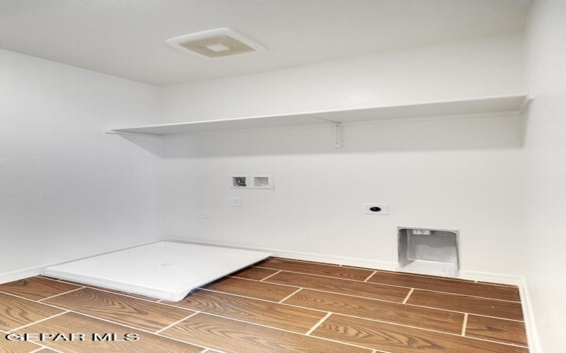 3852 Bubble Place, El Paso, TX 79938, 4 Habitaciones Habitaciones , ,1 BañoBaños,Residential,En Venta,3852 Bubble Place,0,939091