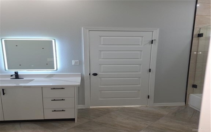 1029 W Rivera Street, Edinburg, TX 78541, 4 Habitaciones Habitaciones , ,3 BañosBaños,Residential,En Venta,1029 W Rivera Street,0,496974